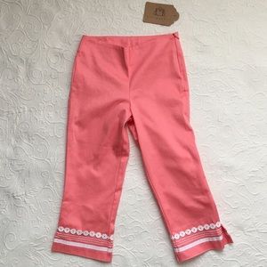 Cute, cropped pants with trim! K.c. Parker - sz 8